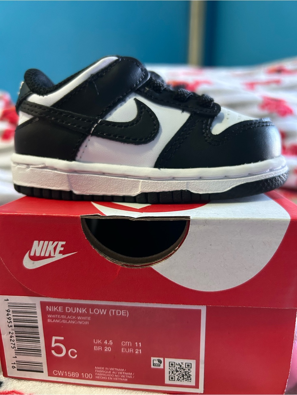 Nike Dunk Low - Picture 4 of 5
